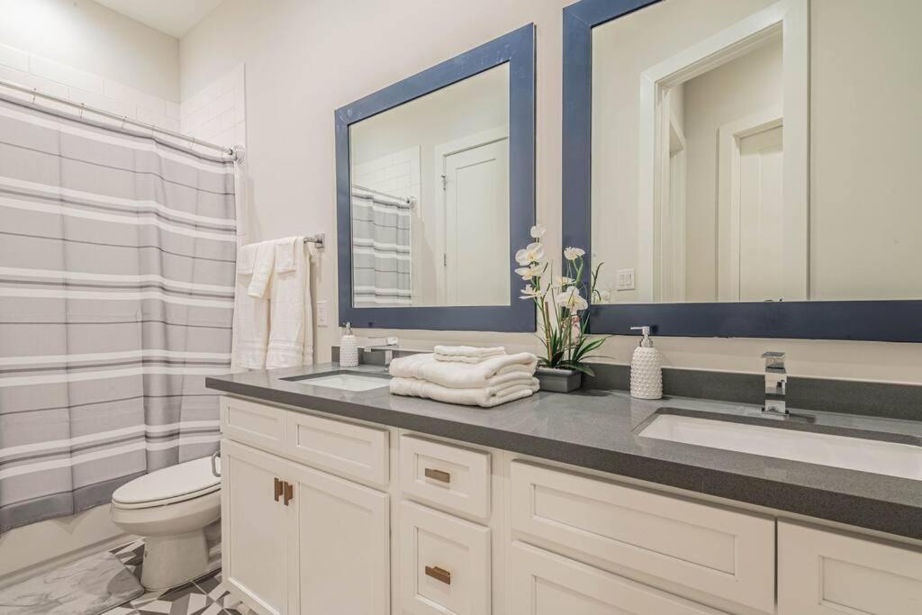 Charming 3-Bedroom Luxury Home Near Downtown, Nrg, Galleria & Medical Center Houston Exterior foto