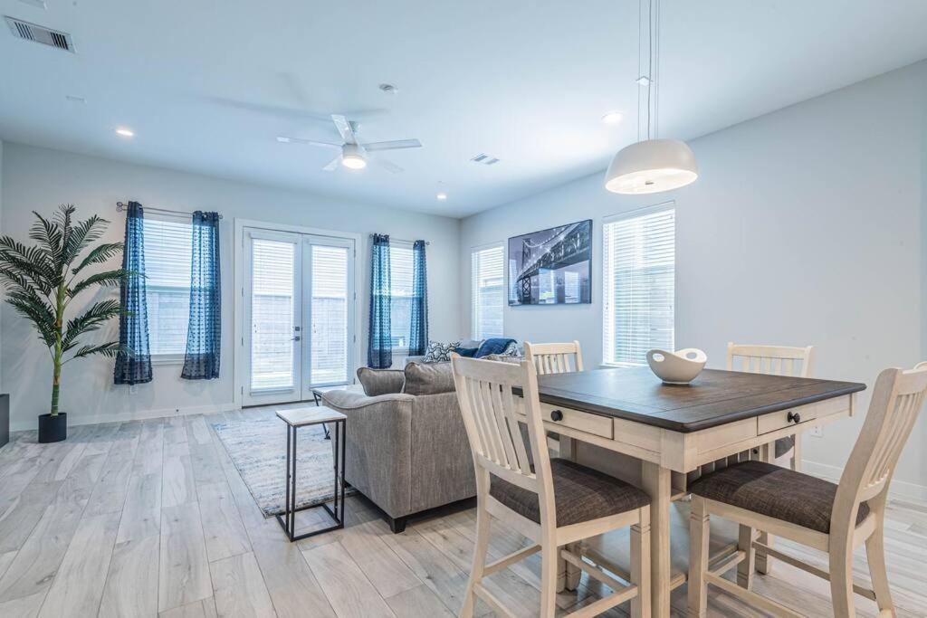 Charming 3-Bedroom Luxury Home Near Downtown, Nrg, Galleria & Medical Center Houston Exterior foto